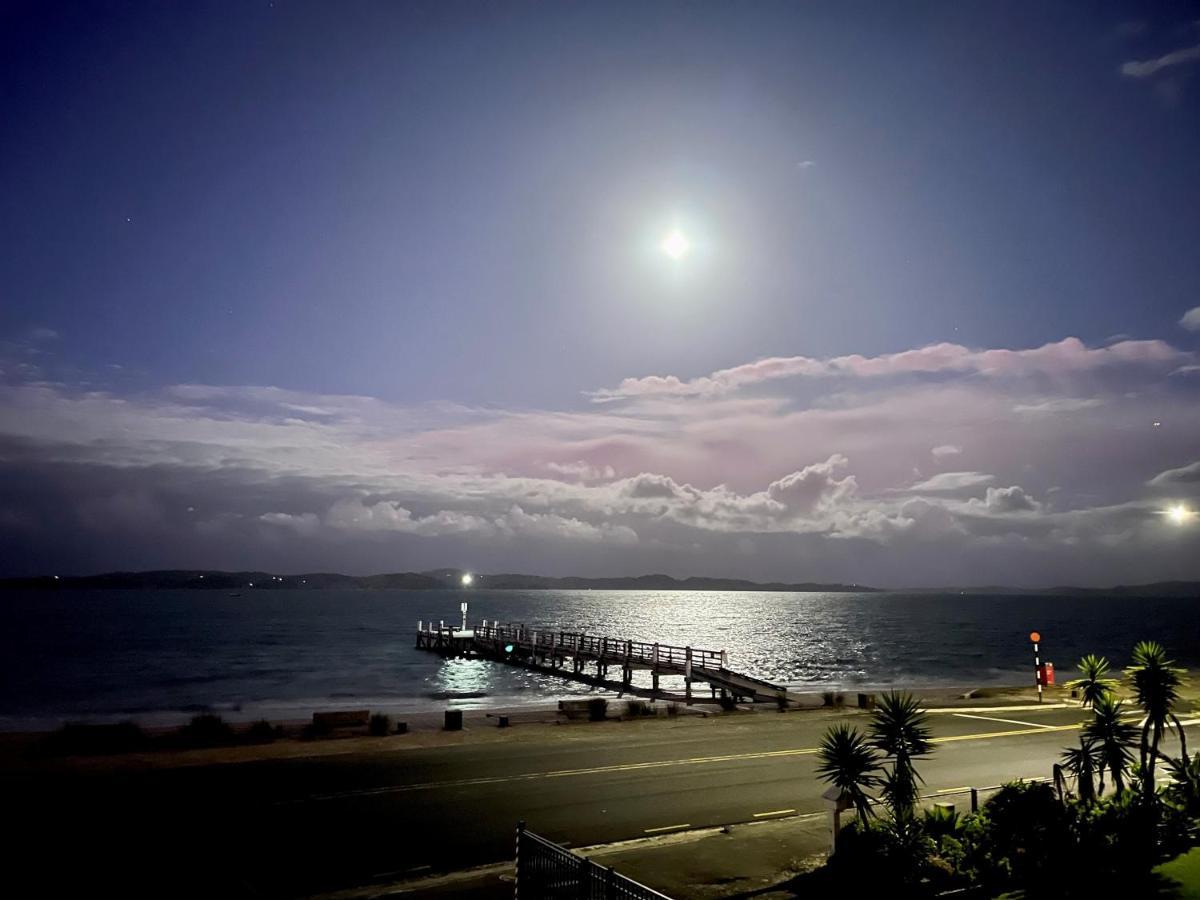 Beach Front Resort! Maraetai Dış mekan fotoğraf